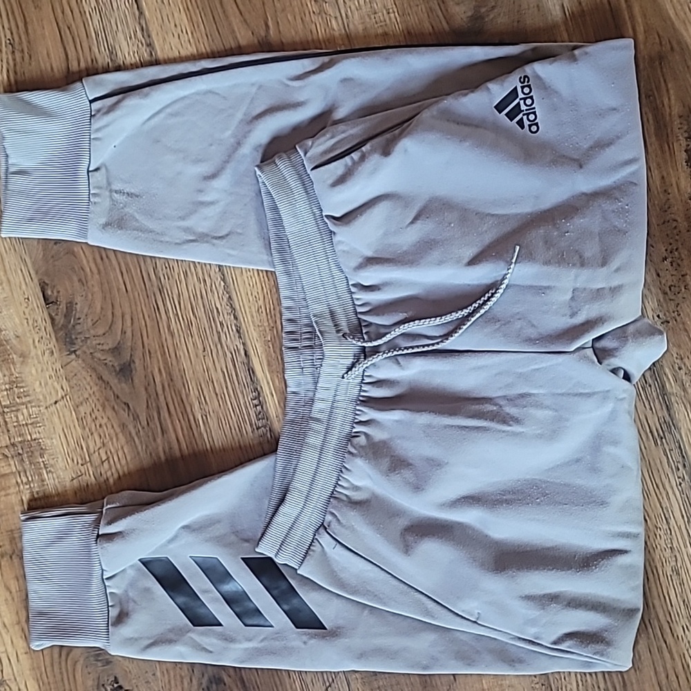 Adidas Basketball Club Light Gray Sweatpants, Size L, Pockets, Fleece Lined - Picture 3 of 4